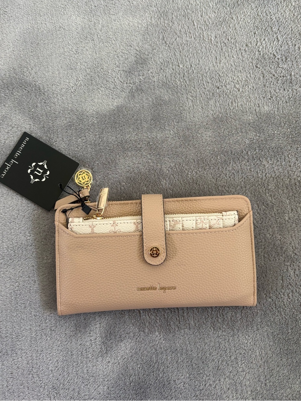 NWT Nanette Lepore 2-in-1 Continental Wallet Removable Card Case Tan